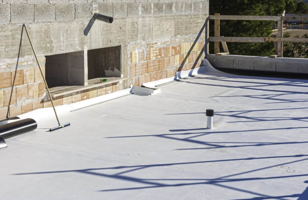 Plat dak met kunststof / PVC